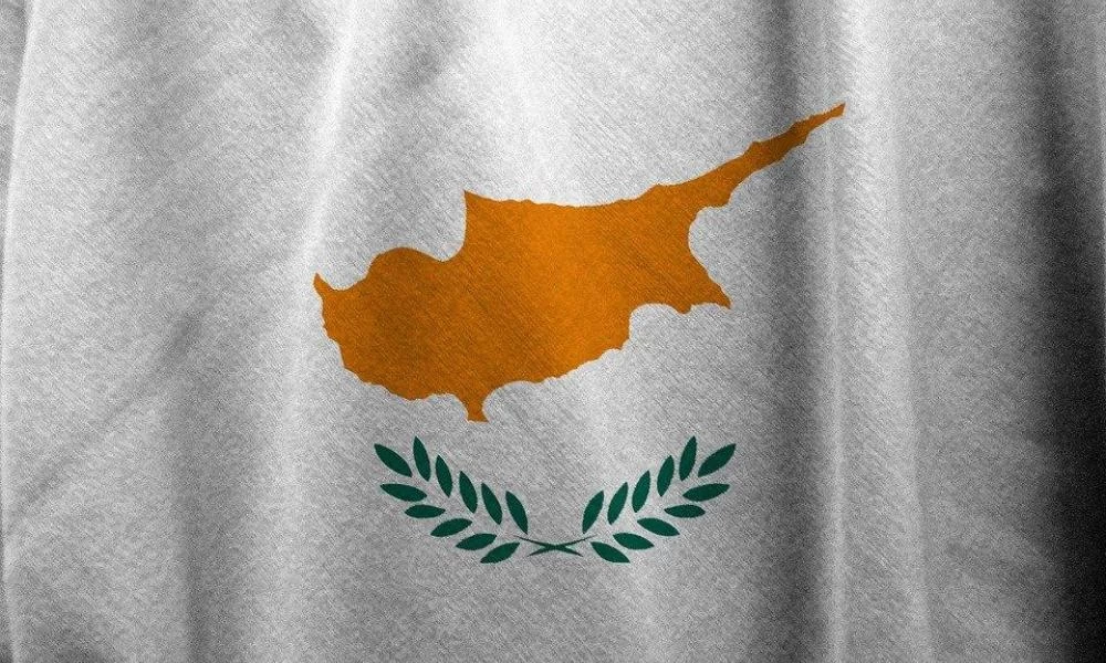 Κύπρος: "Στα μαχαίρια" κυβέρνηση-ΑΚΕΛ λίγο πριν την Πενταμερή